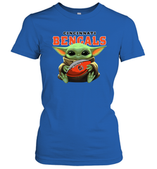 Baby Yoda Loves The Cincinnati Bengals Star Wars Baby Yoda Hugs Bengals NFL Womens T-Shirt Womens T-Shirt - VeigarTee
