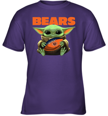 Baby Yoda Loves The Chicago Bears Star Wars Baby Yoda Hugs Bears NFL Youth T-Shirt Youth T-Shirt - VeigarTee