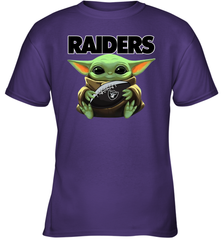 Baby Yoda Loves The Oakland Raiders Star Wars Baby Yoda Hugs Raiders NFL Youth T-Shirt Youth T-Shirt - VeigarTee