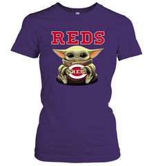 Baby Yoda Hugs Loves The Cincinnati Reds Baseball Womens T-Shirt Womens T-Shirt - VeigarTee