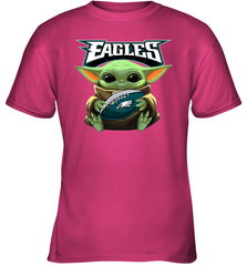 Baby Yoda Loves The Philadelphia Eagles Star Wars Baby Yoda Hugs Eagles NFL Youth T-Shirt Youth T-Shirt - VeigarTee