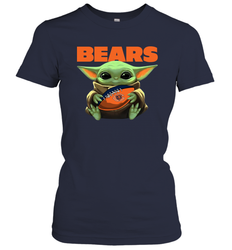 Baby Yoda Loves The Chicago Bears Star Wars Baby Yoda Hugs Bears NFL Womens T-Shirt