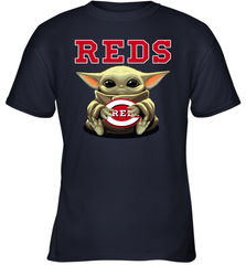 Baby Yoda Hugs Loves The Cincinnati Reds Baseball Youth T-Shirt Youth T-Shirt - VeigarTee