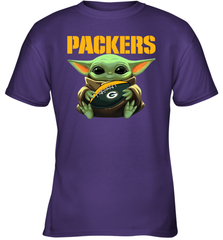 Baby Yoda Loves The Green Bay Packers Star Wars Baby Yoda Hugs Packers NFL Youth T-Shirt Youth T-Shirt - VeigarTee